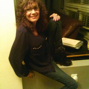 Meet your Posher, Joy